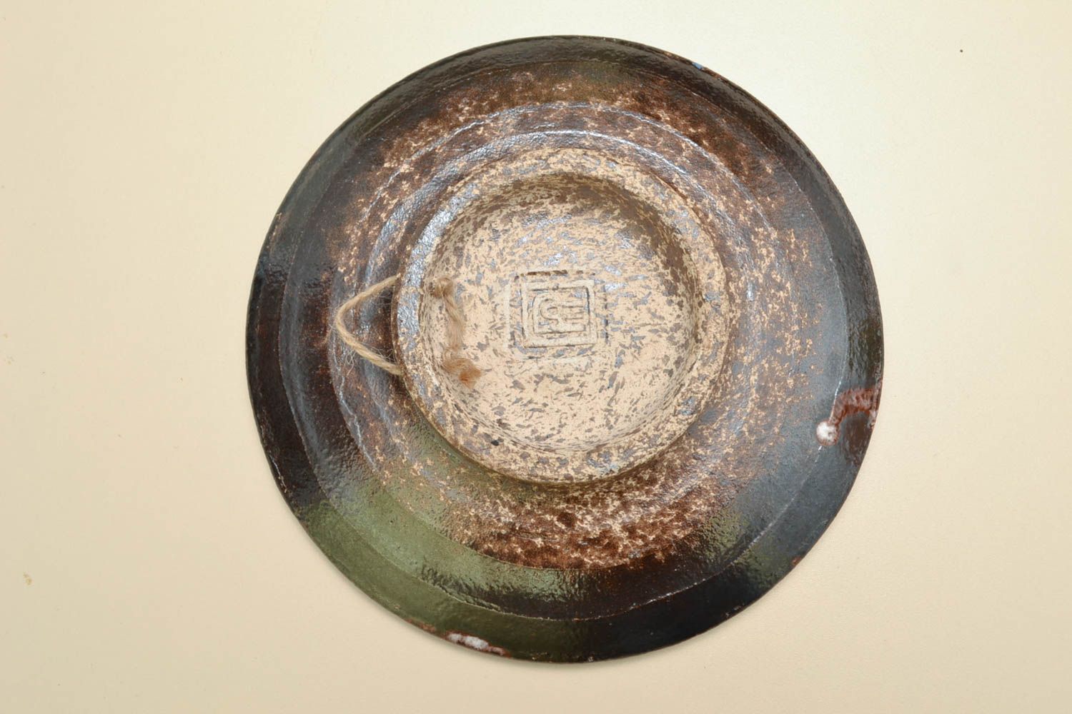 Глиняная тарелка с глазурью ручная работа  фото 3