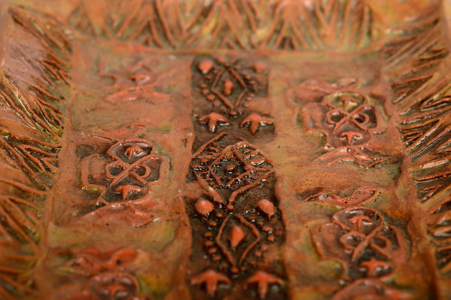 Керамическая тарелка хэнд мэйд глиняная посуда расписная тарелка с узорами фото 4
