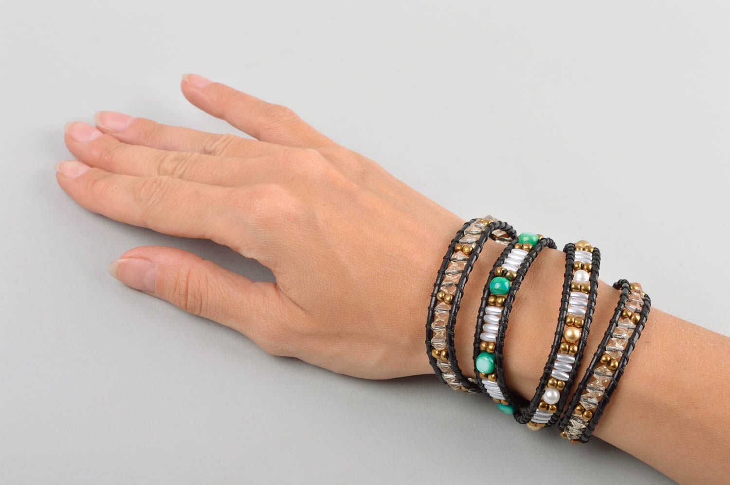 Bracelet perles rocaille Bijou fait main design 4 tours Accessoire femme photo 5