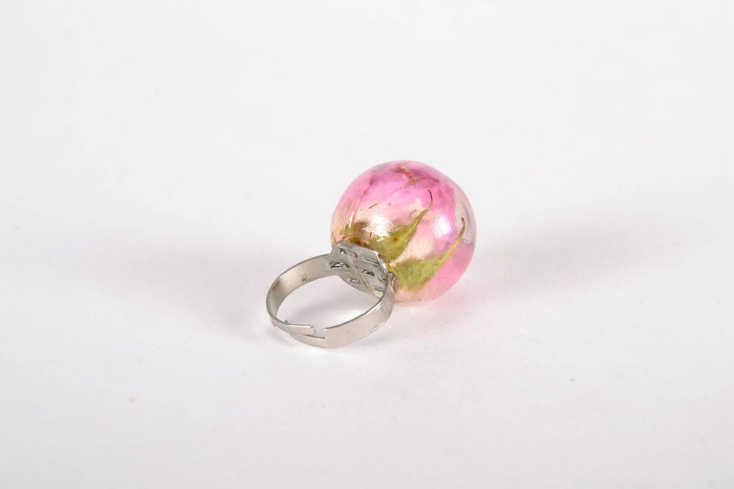 Ring made of rose coated with epoxy photo 2