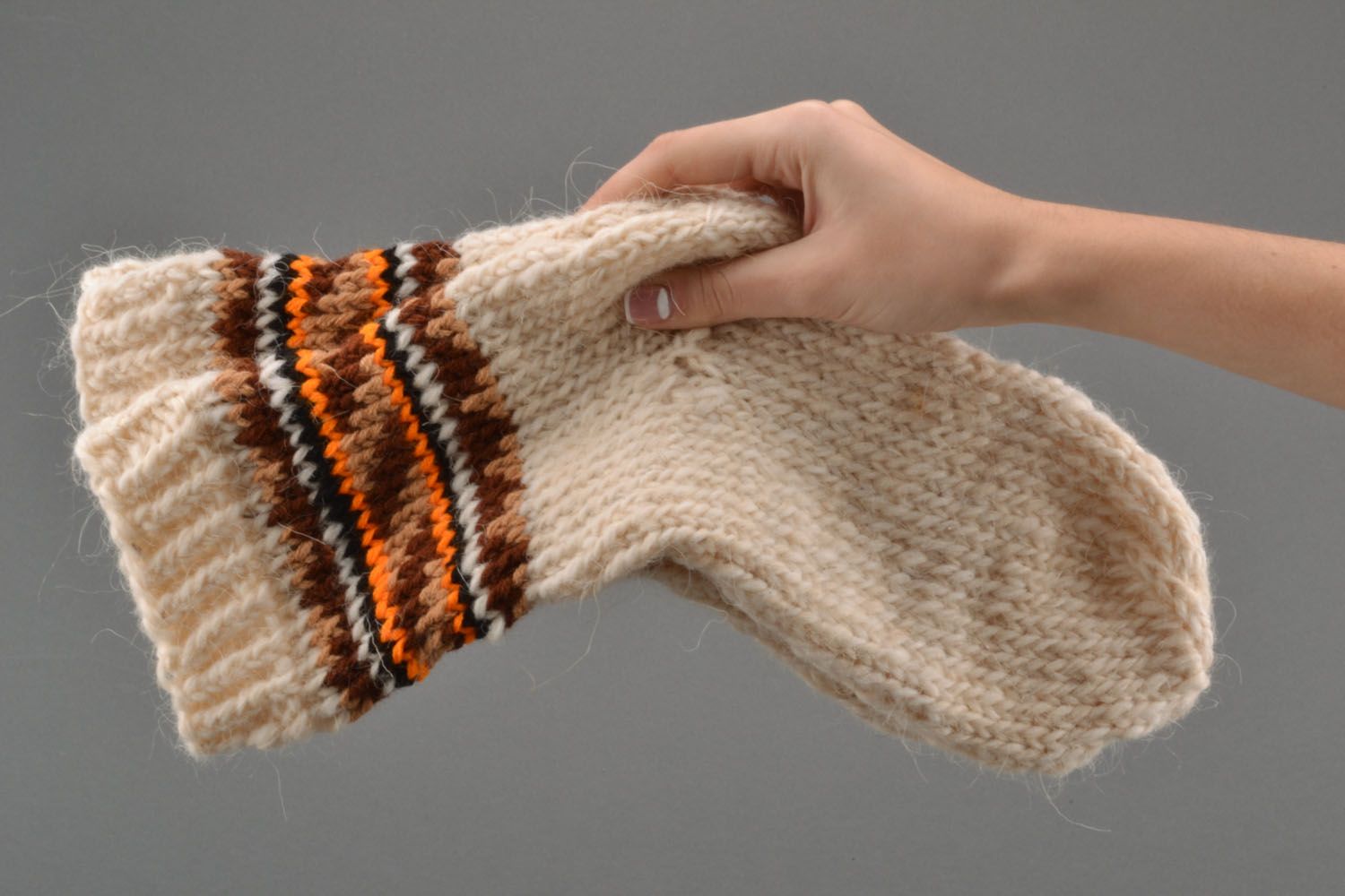 Chaussettes tricotées en laine Blanches et oranges photo 2