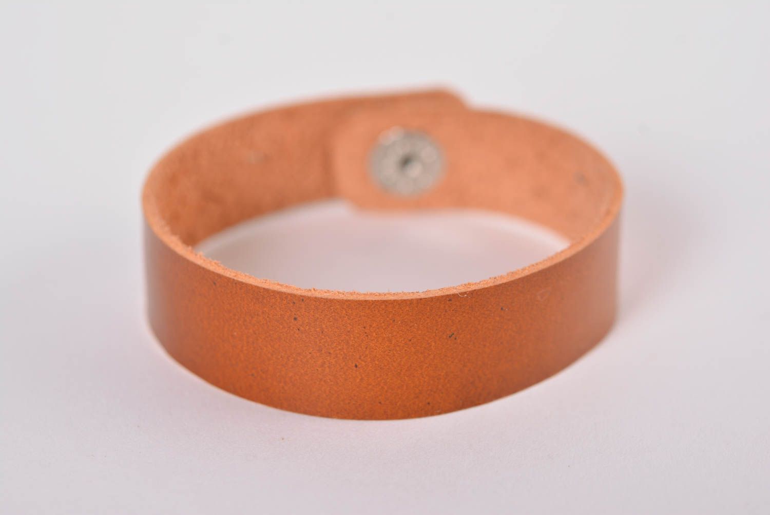 Red wrist bracelet handmade leather bracelet jewelry leather with button photo 1