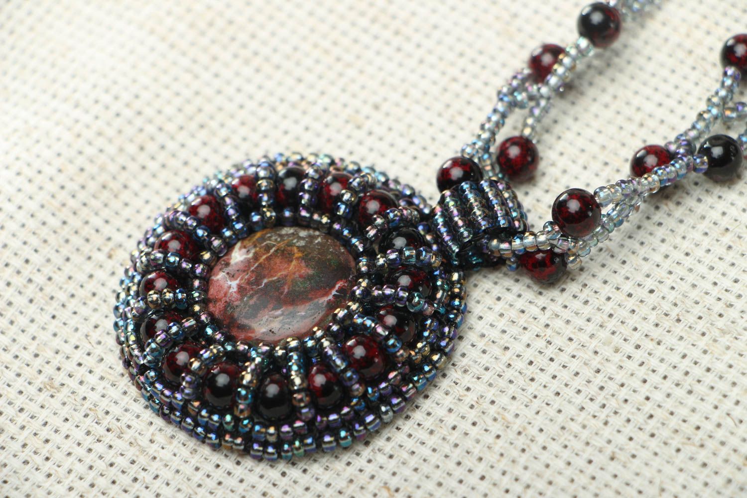 Homemade pendant with garnet and rhodonite photo 2
