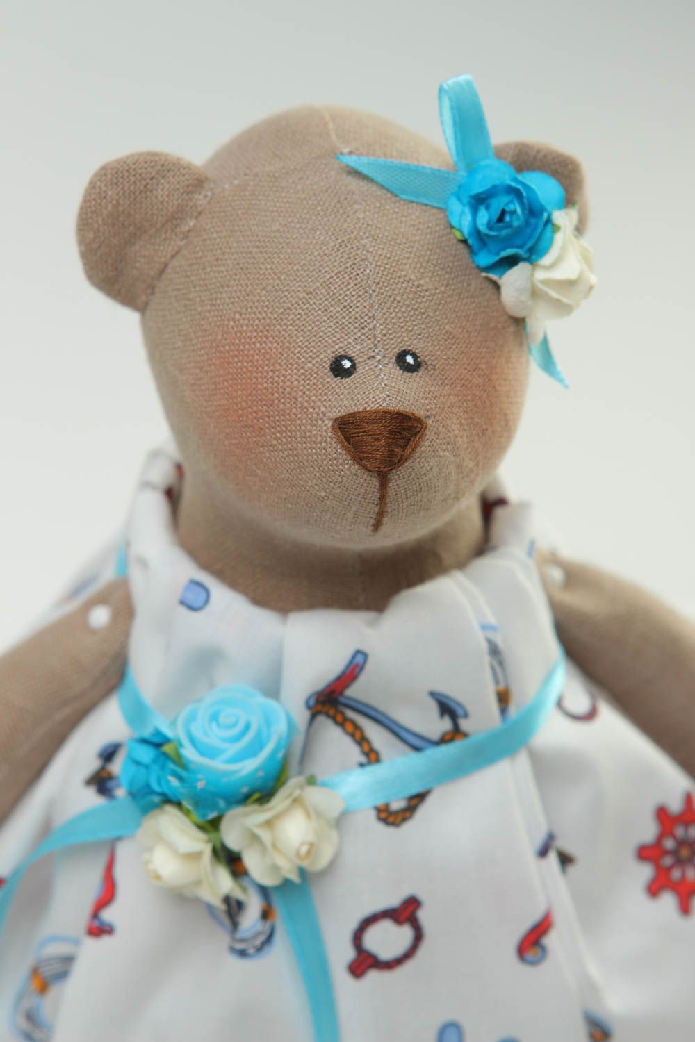 Peluche ours en robe Jouet fait main décoratif design mignon Cadeau original photo 3