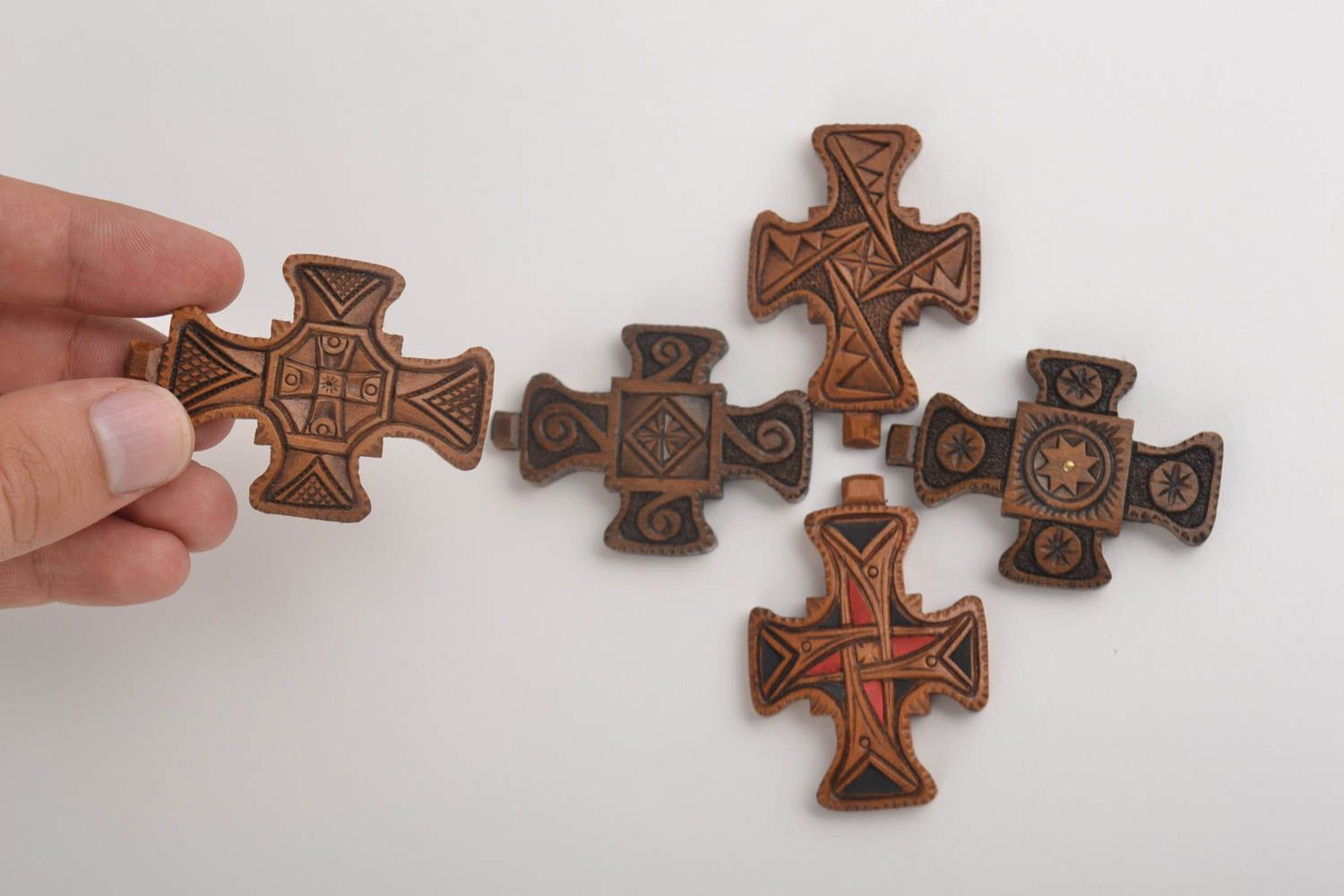Крестики нательные кресты ручной работы деревянные крестики на шею красивые фото 5