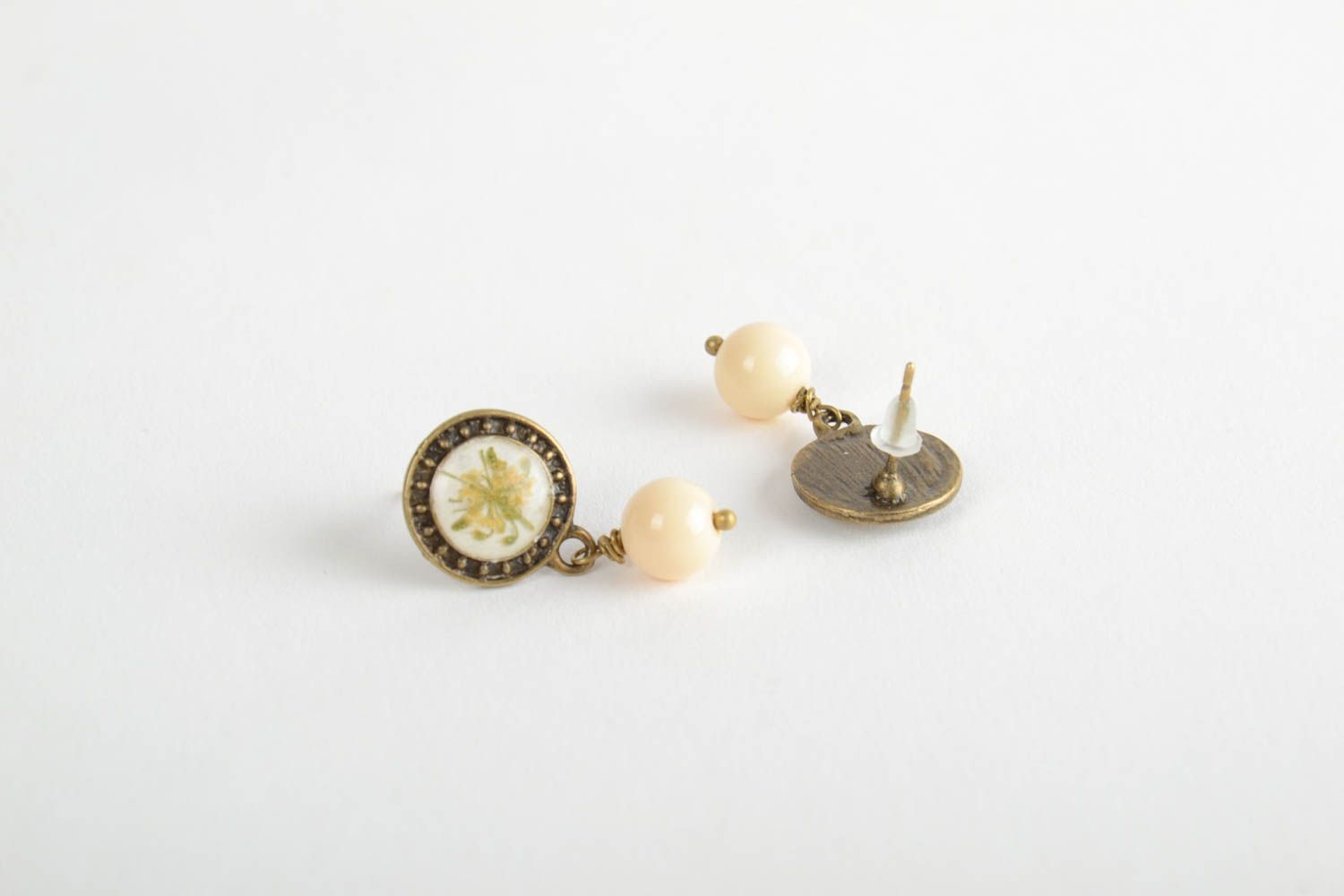 Handmade round epoxy resin earrings with beads on the basis of the brass photo 4