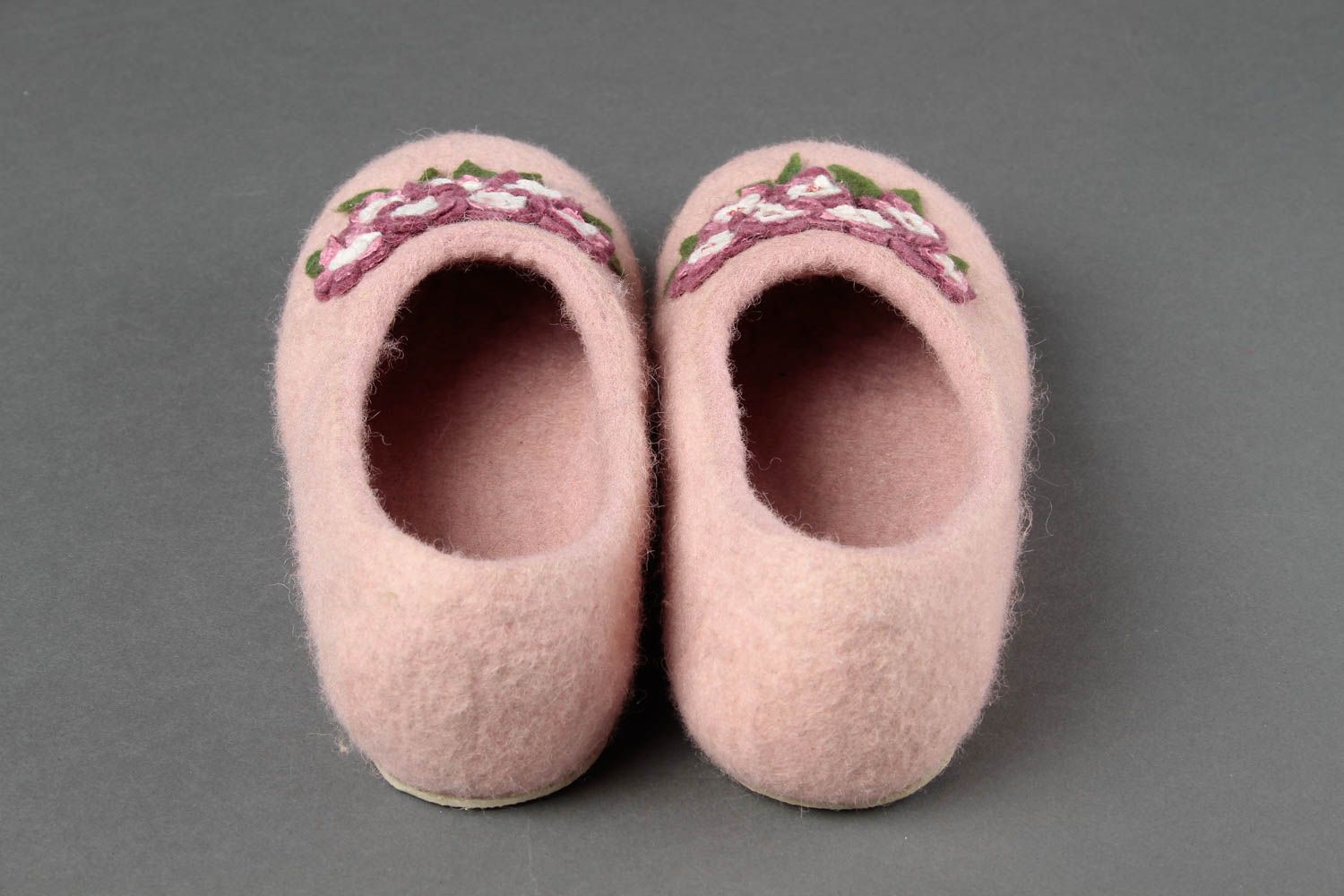 Handmade felted slippers home woolen slippers with flowers stylish present photo 5