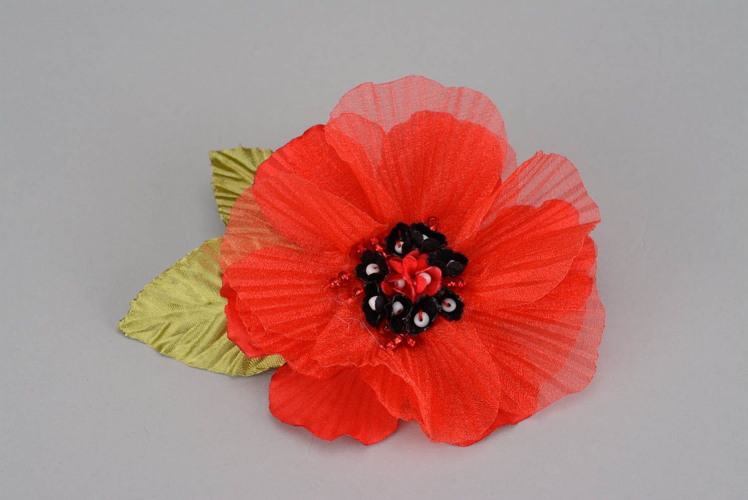 Fabric brooch hairpin in the shape of a poppy photo 1