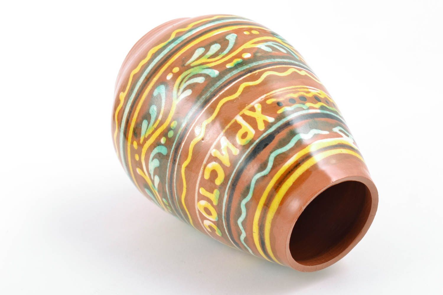 Handgemachte farbige bemalte Vase aus Ton mit Bemalung und Aufschrift zu Ostern foto 3