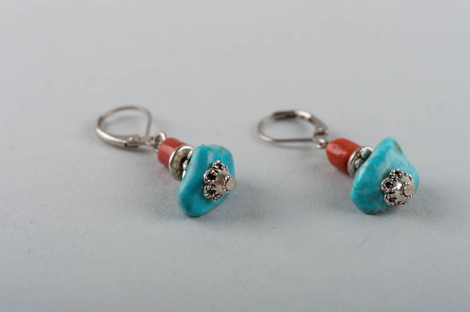 Small handmade designer brass earrings with turquoise and coral stone beads photo 3