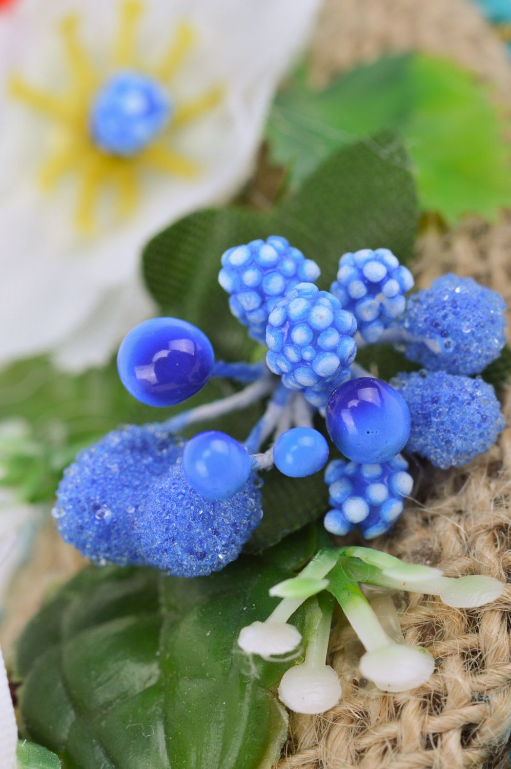 Handmade Deko Anhänger Hufeisen mit Blumen Beeren und Schlaufe für Dekoration foto 4