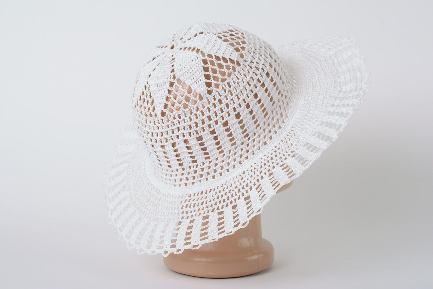 Beautiful handmade white lacy summer hat crocheted of cotton threads for women photo 3