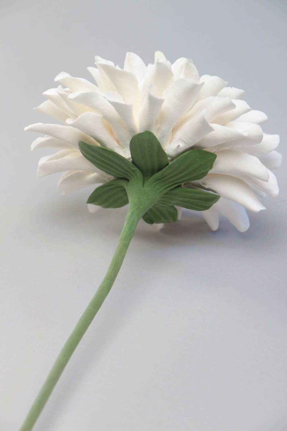 Fleur décorative en pâte polymère japonaise chrysanthème blanc faite main photo 4