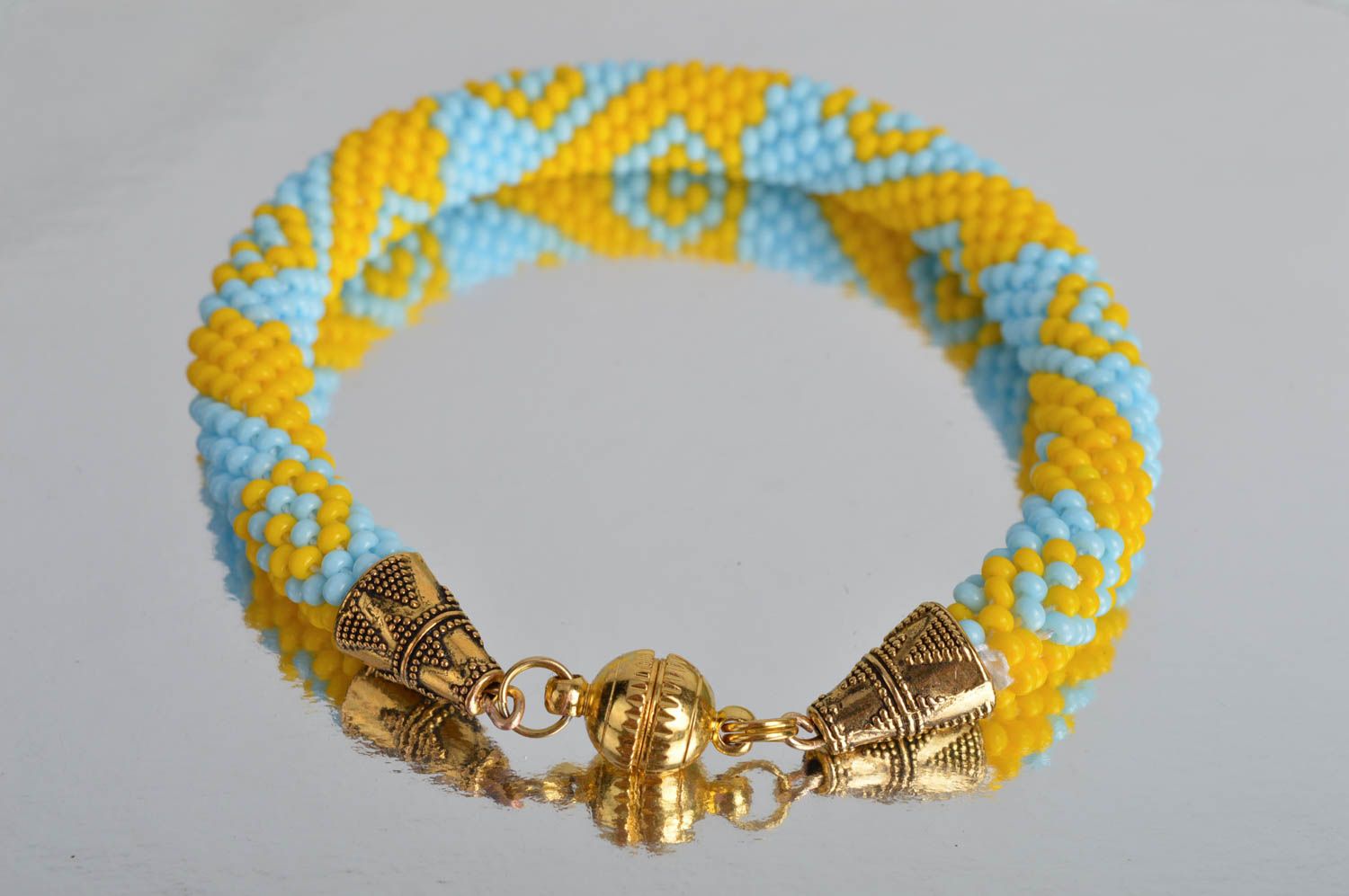 Bracelet perles de rocaille Bijou fait main bleu-jaune design Cadeau pour fille photo 1