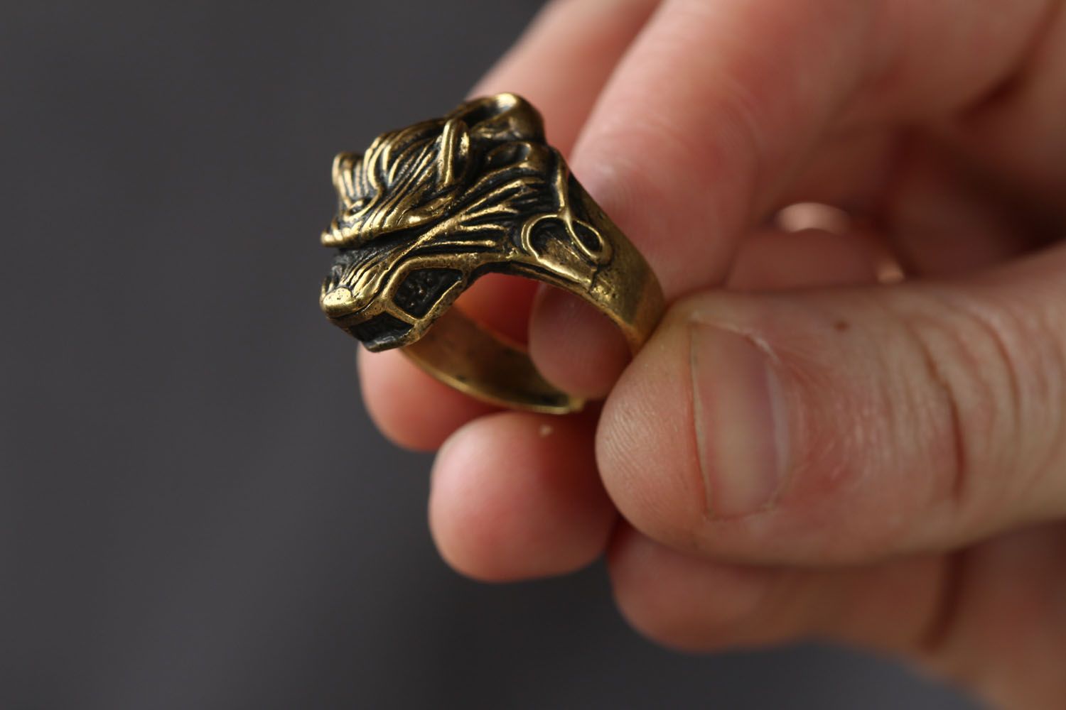 Anillo de bronce hecho a mano Dragón chino foto 3
