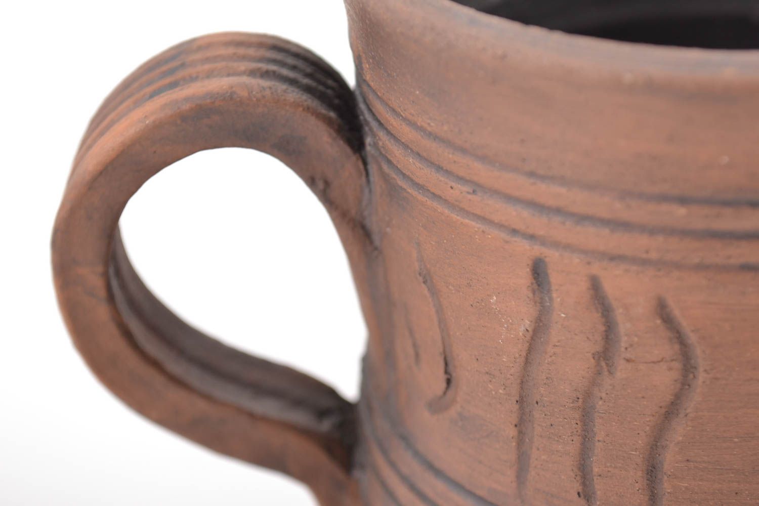 Beautiful design handmade red clay beer mug 500 ml clay mug with pattern photo 3