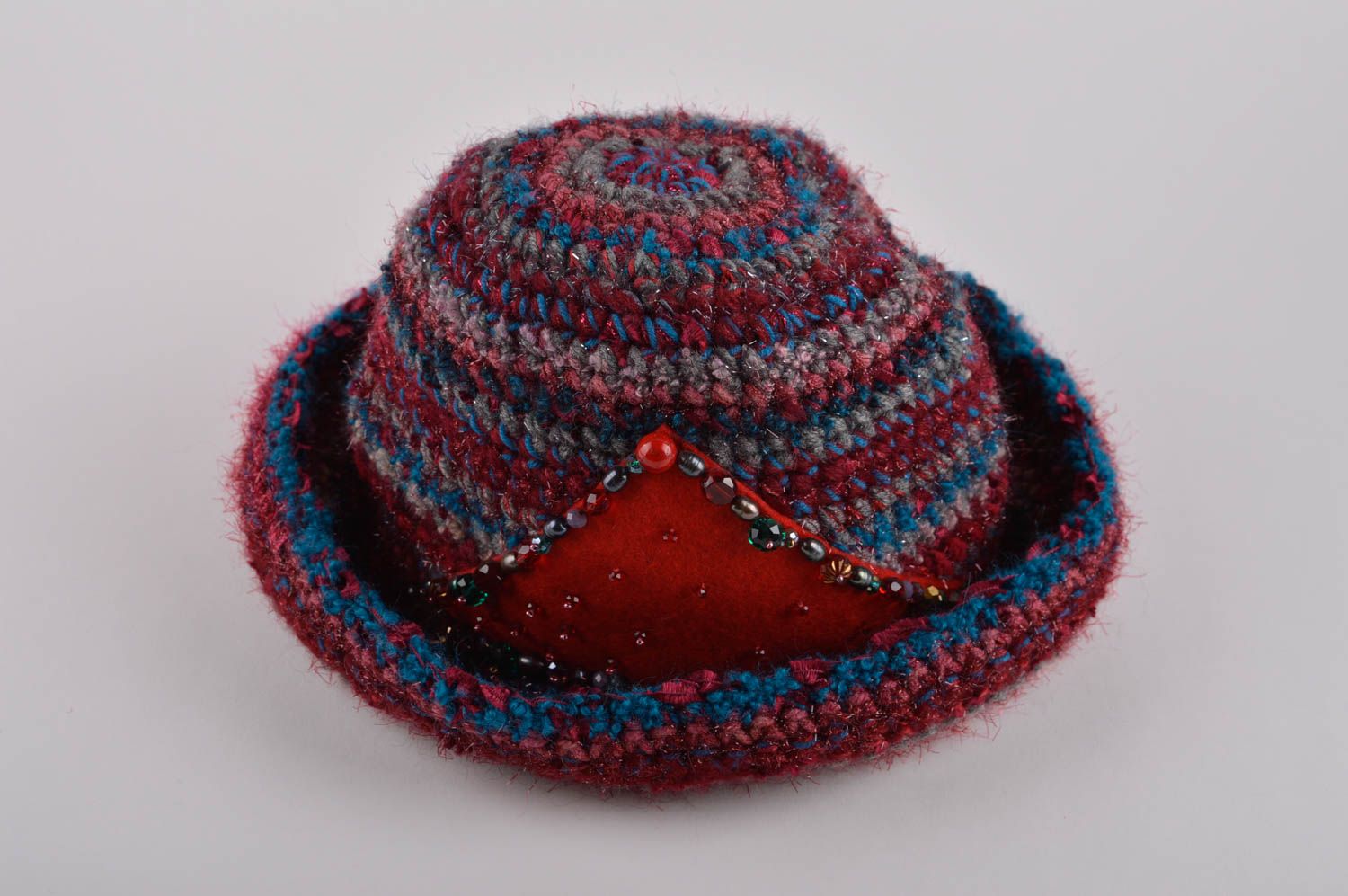 Женская шляпа ручной работы головной убор вязаная шляпа оригинальная красивая фото 5