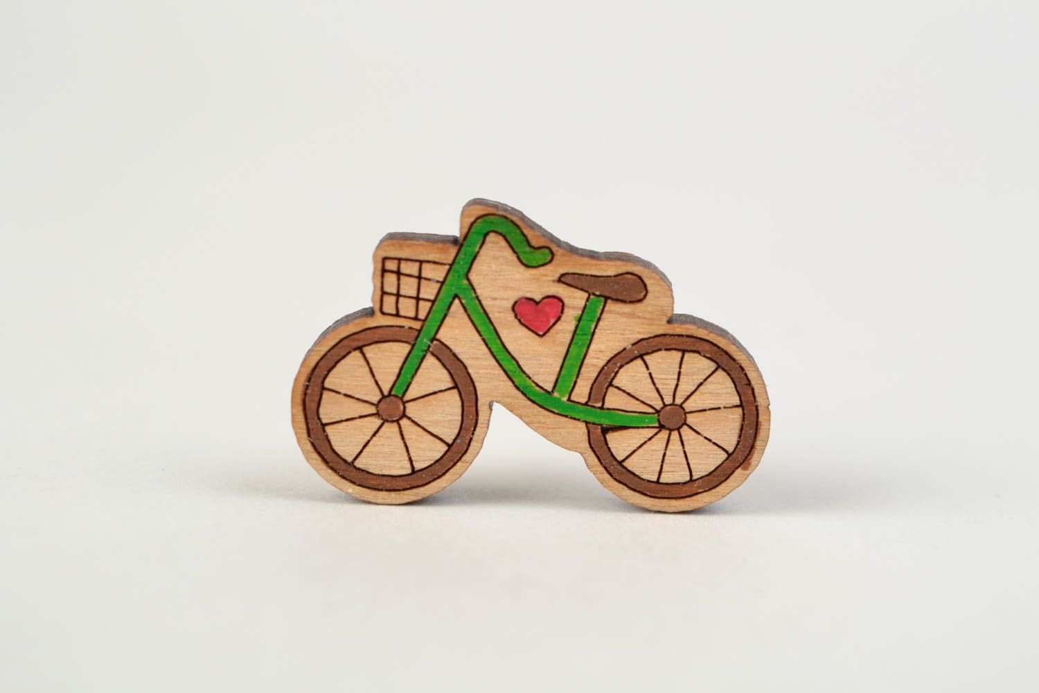 Broche de madera artesanal con forma de bicicleta pintado con acrílicos foto 1