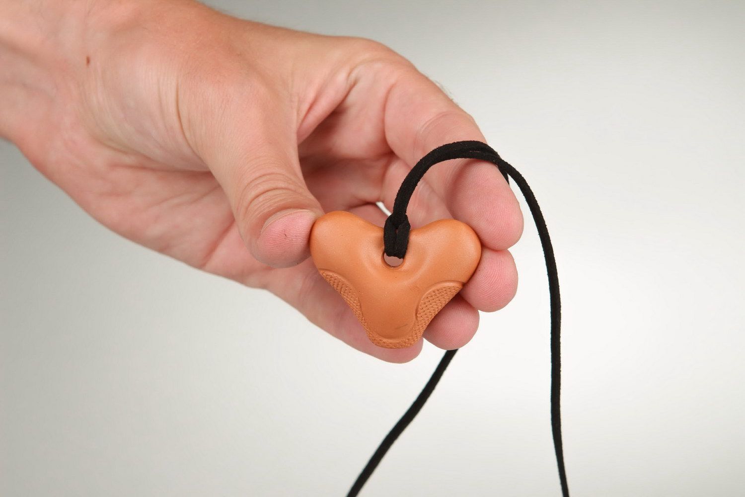 Heart-shaped ceramic tin whistle pendant photo 4