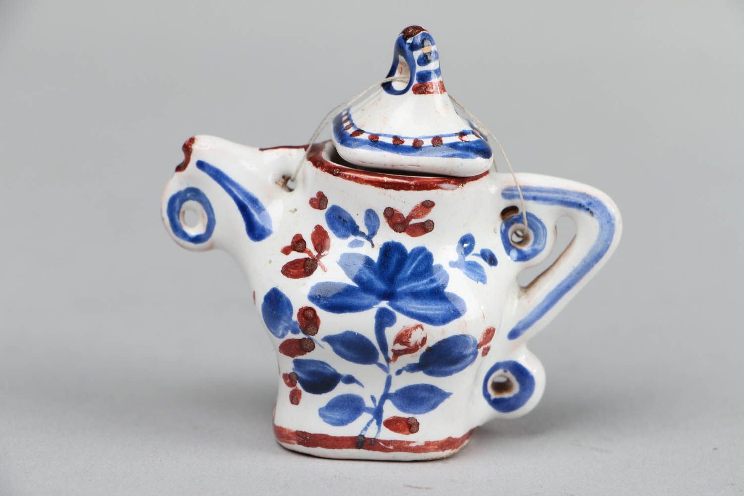 Small decorative teapot photo 2