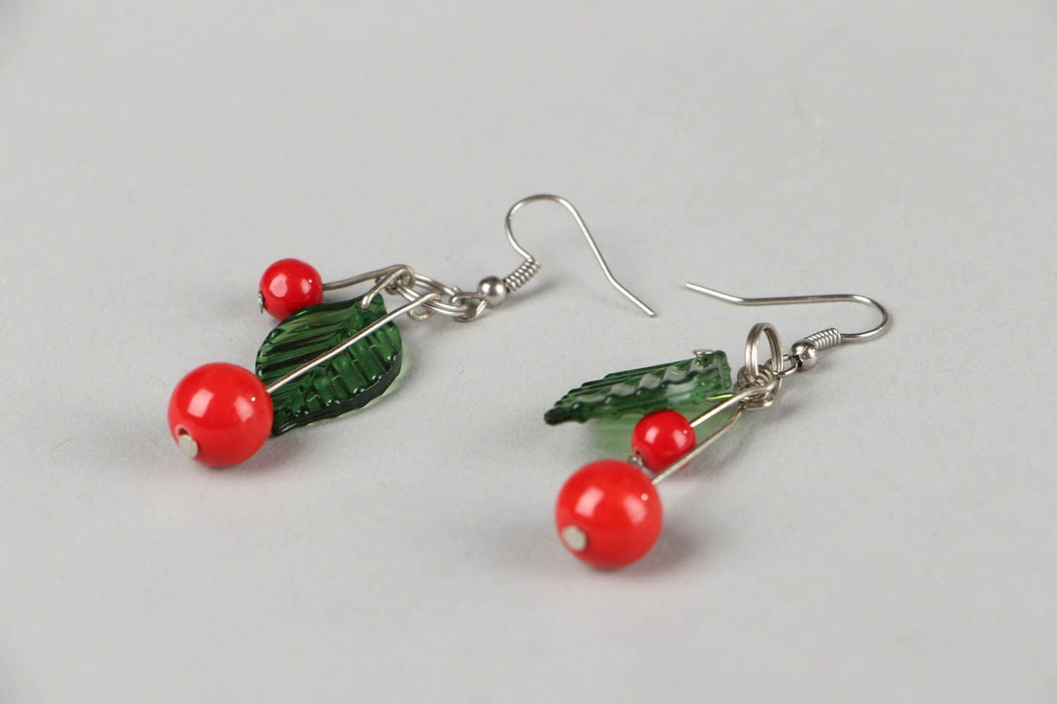 Earrings with natural stone Cherry photo 1