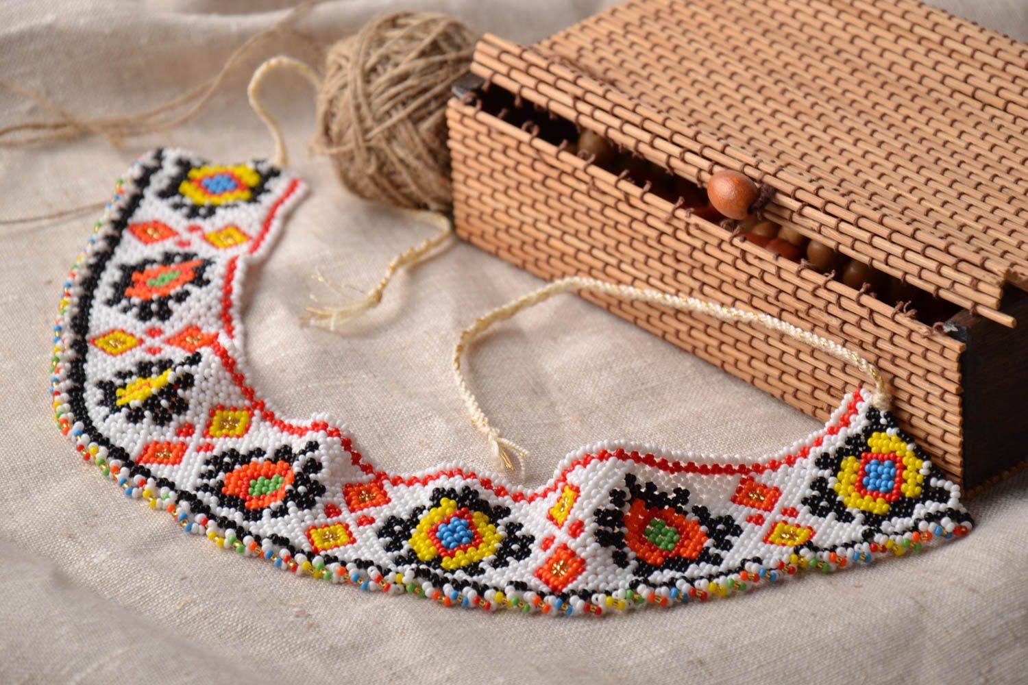 Beaded necklace in traditional Ukrainian style photo 1