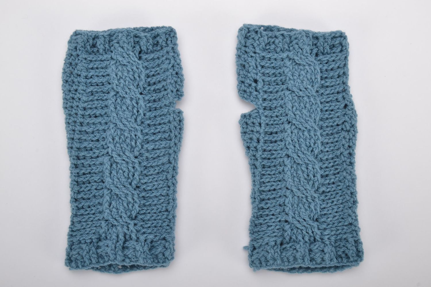 Mitaines tricotées main au crochet originales photo 5