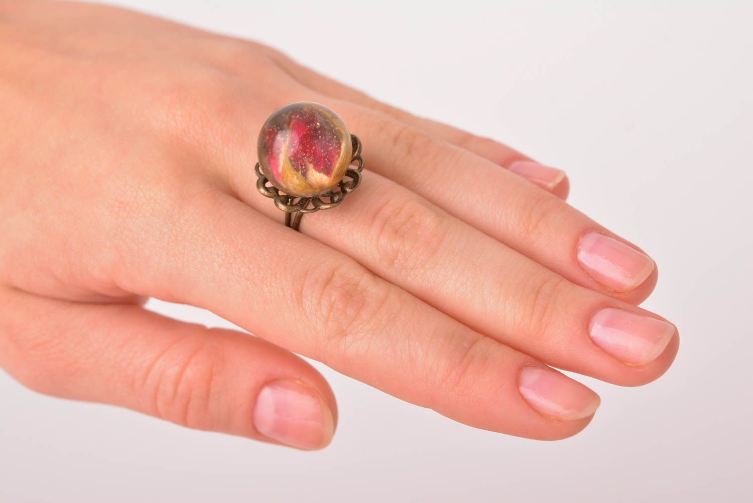 Кольцо ручной работы кольцо из эпоксидной смолы женское кольцо прозрачная сфера фото 4