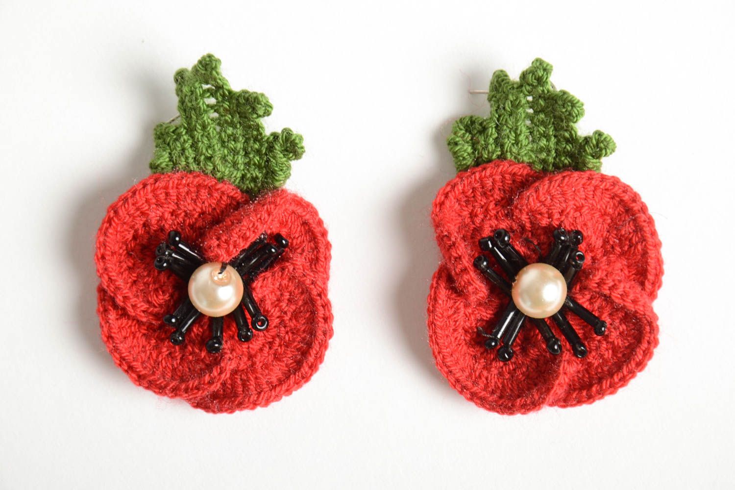 Boucles d'oreilles rouges Bijou fait main Accessoire femme tricot design crochet photo 4