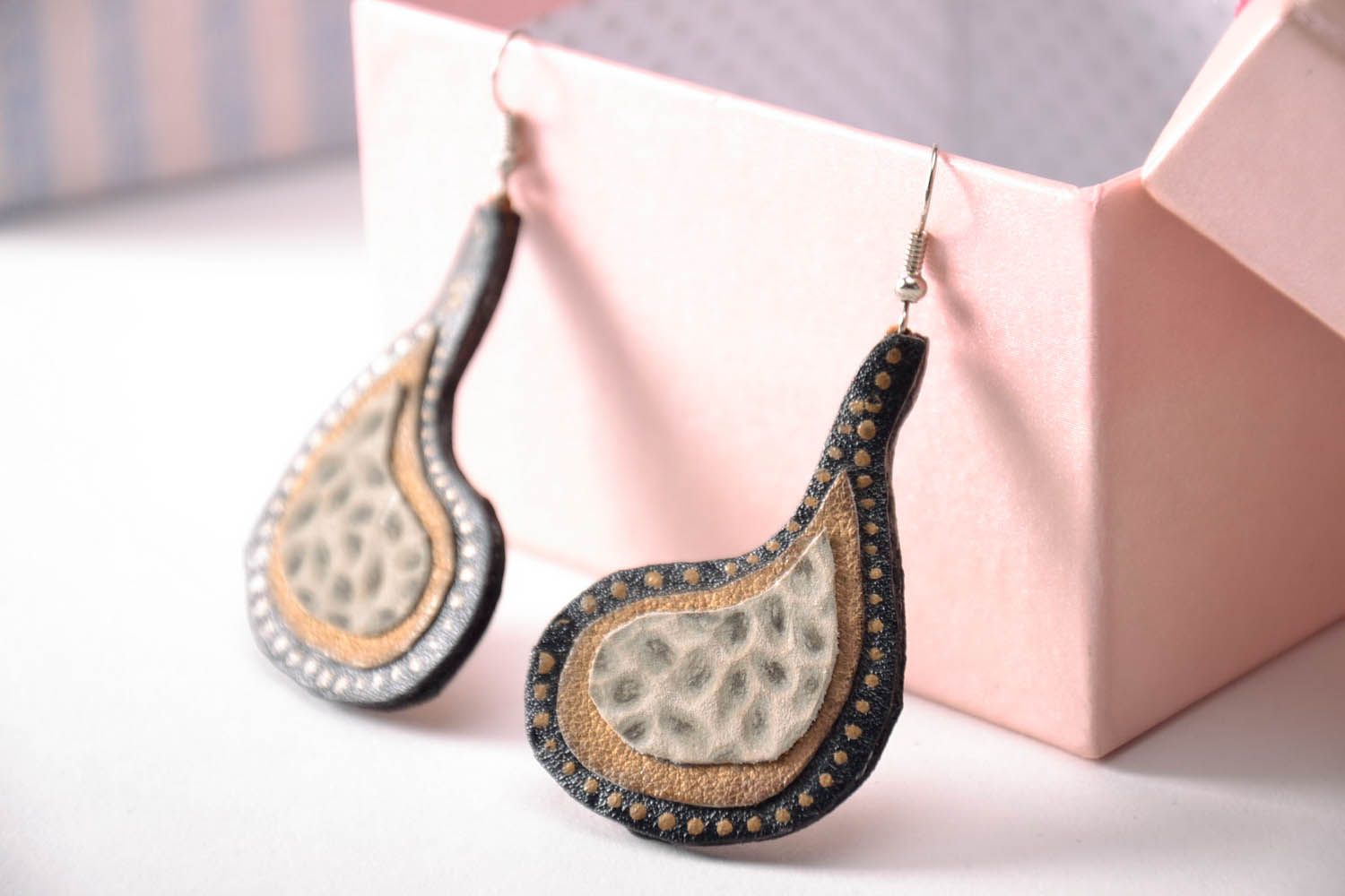 Earrings made of natural leather photo 3