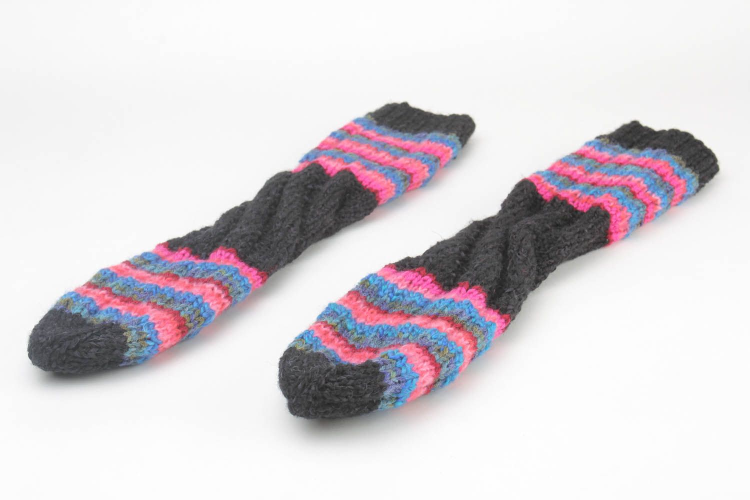 Chaussettes faites main tricotées rayées photo 3