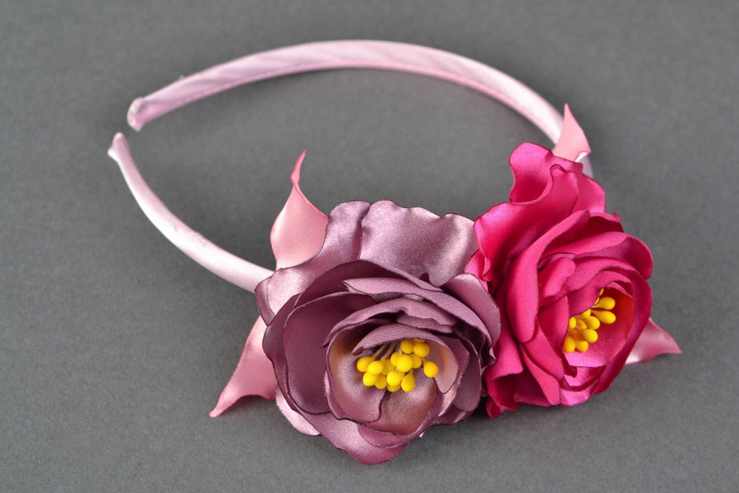 Serre-tête fleurs en satin étroit rose fait main accessoire pour femme photo 2