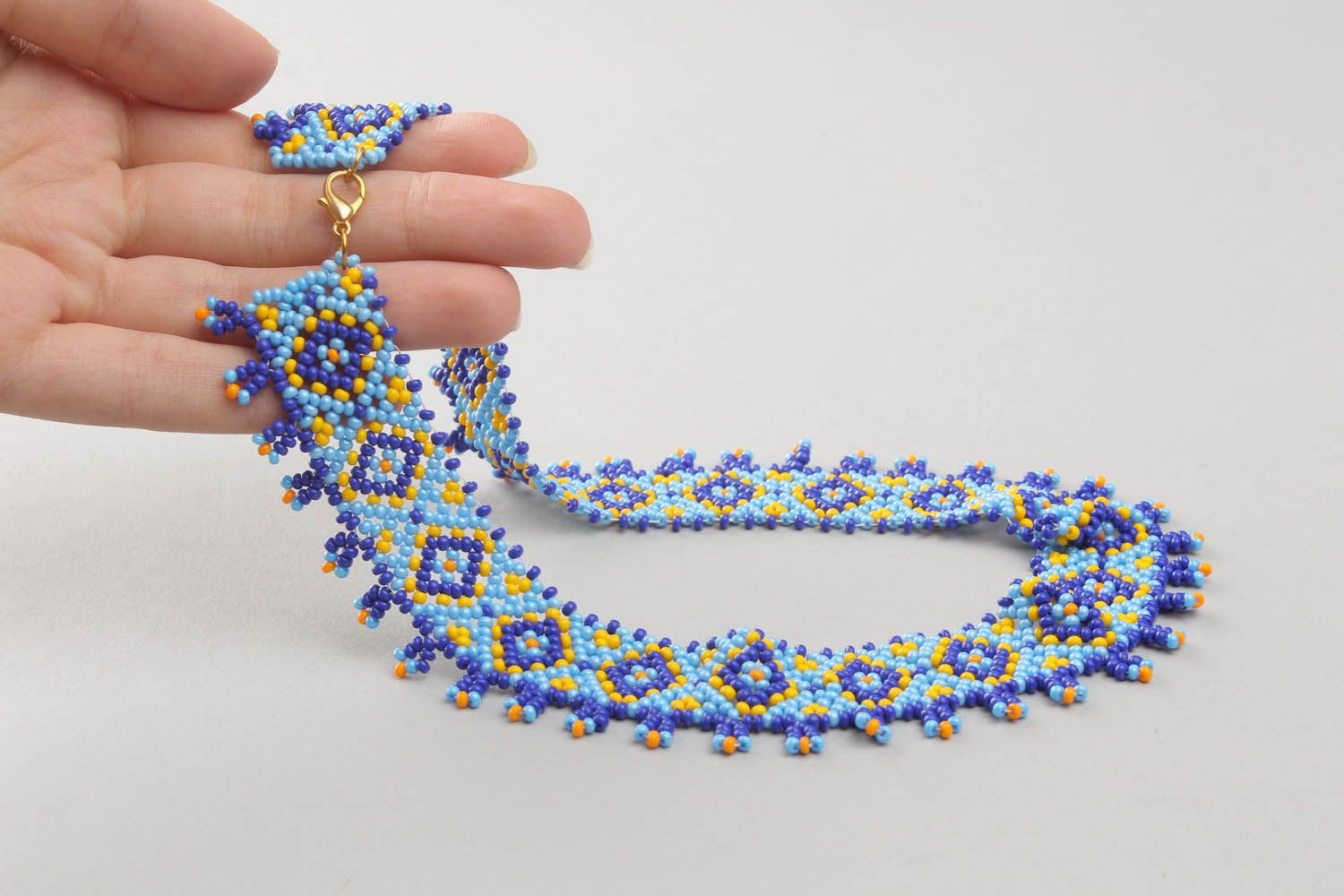 Blue beaded necklace  photo 2