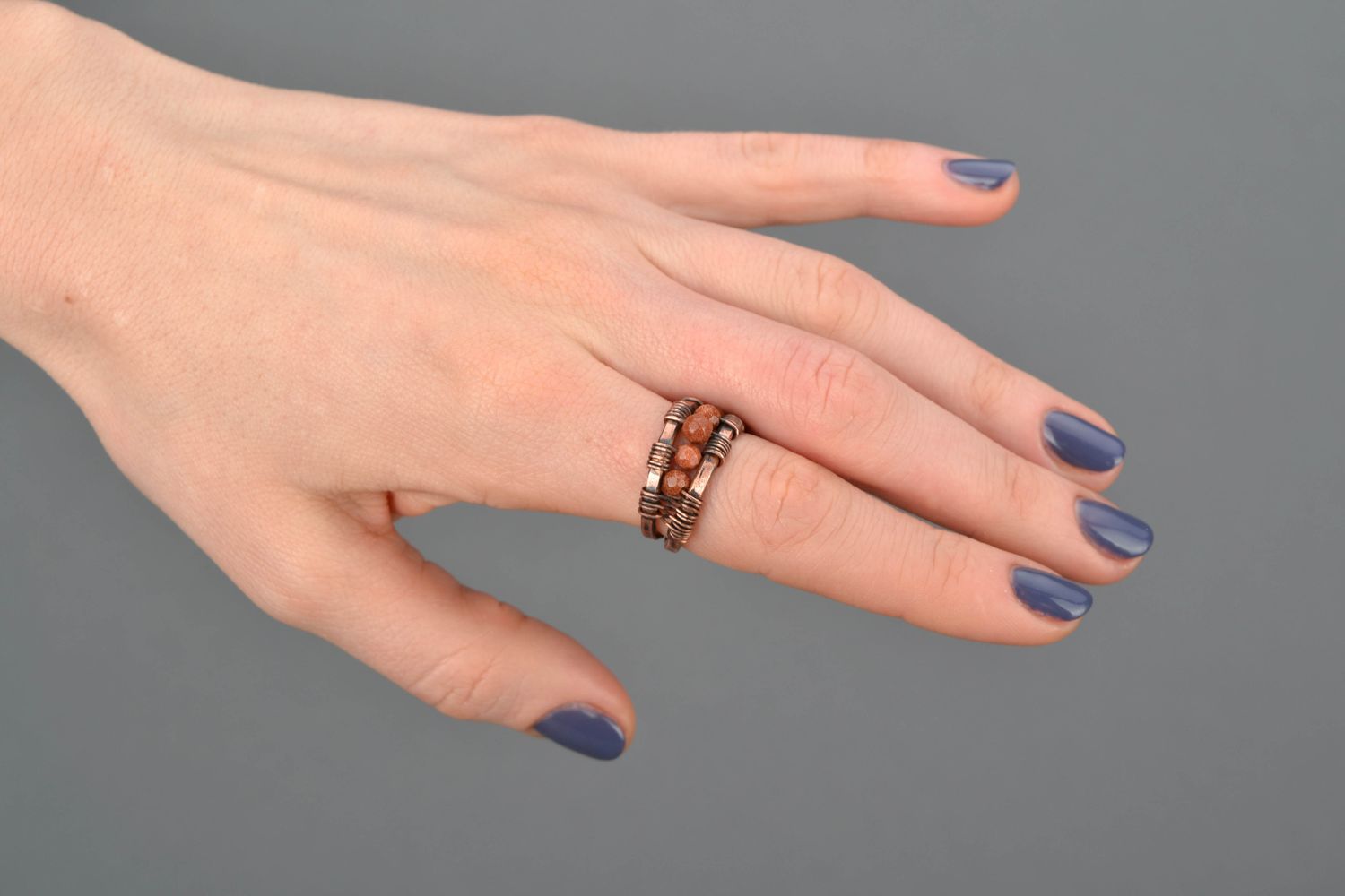 Медное кольцо в технике wire wrap с авантюрином фото 2