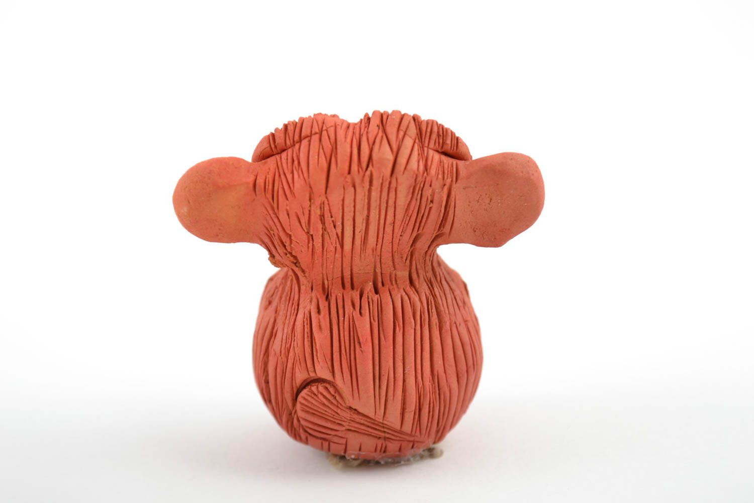 Figura artesanal de arcilla roja con forma de mono pequeña marrón divertida foto 4