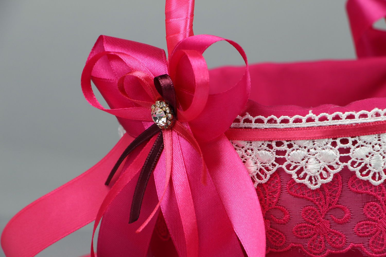 Rosa Hochzeitskorb für Blütenblätter foto 2