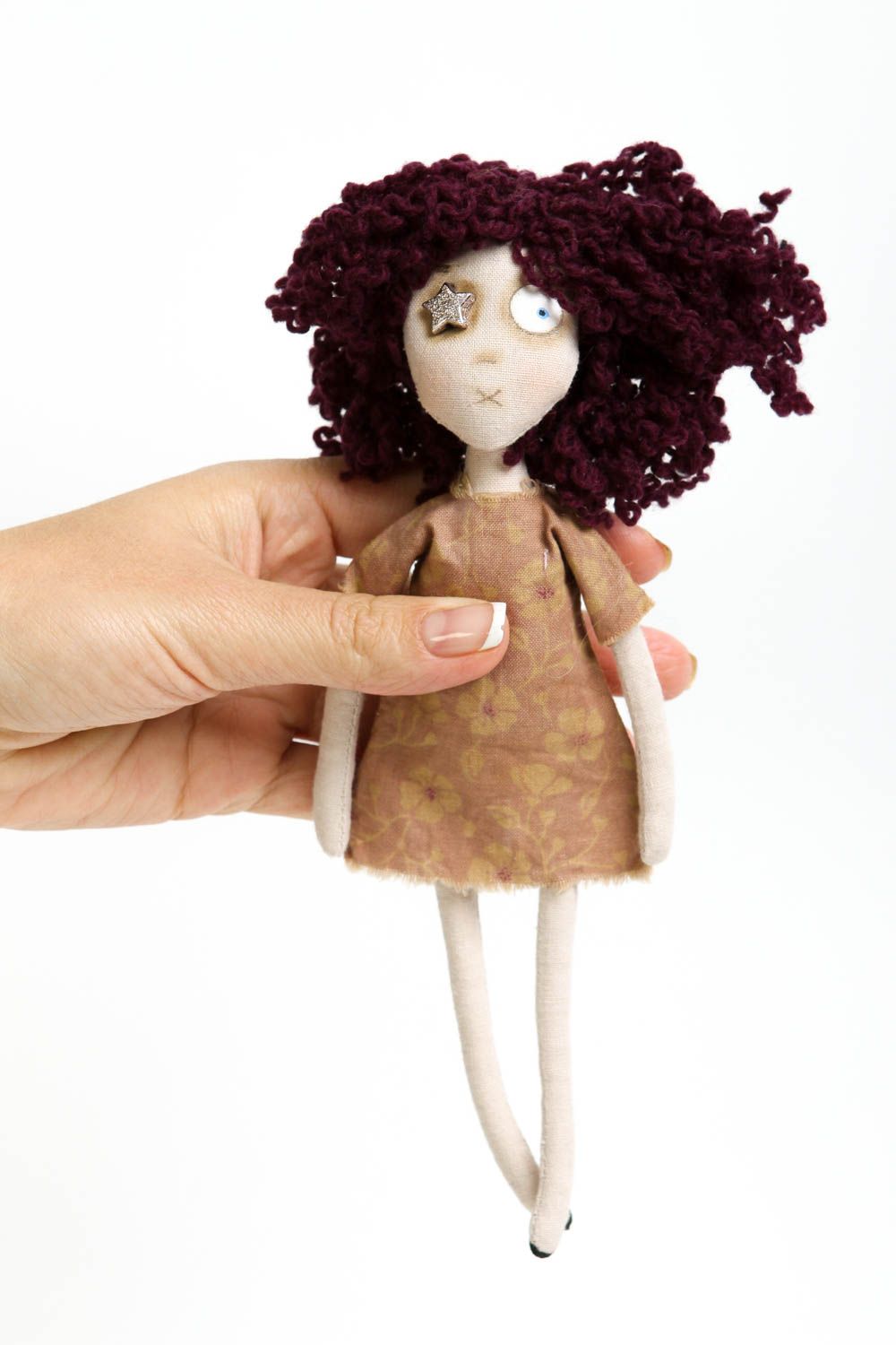 Bambola in cotone fatta a mano pupazzo tessile originale e decorativo foto 5