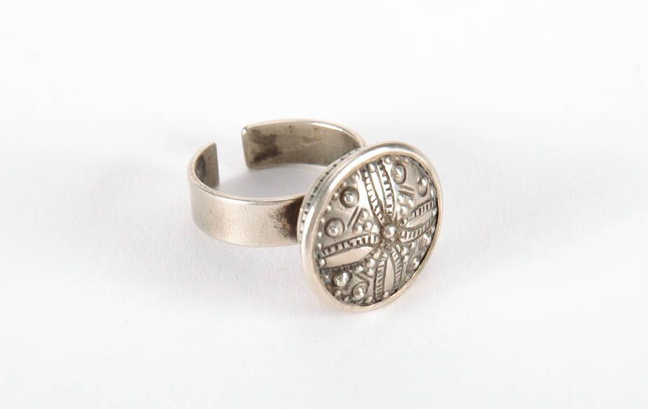 Ring Made Using Engraving Technique on Melchior photo 2