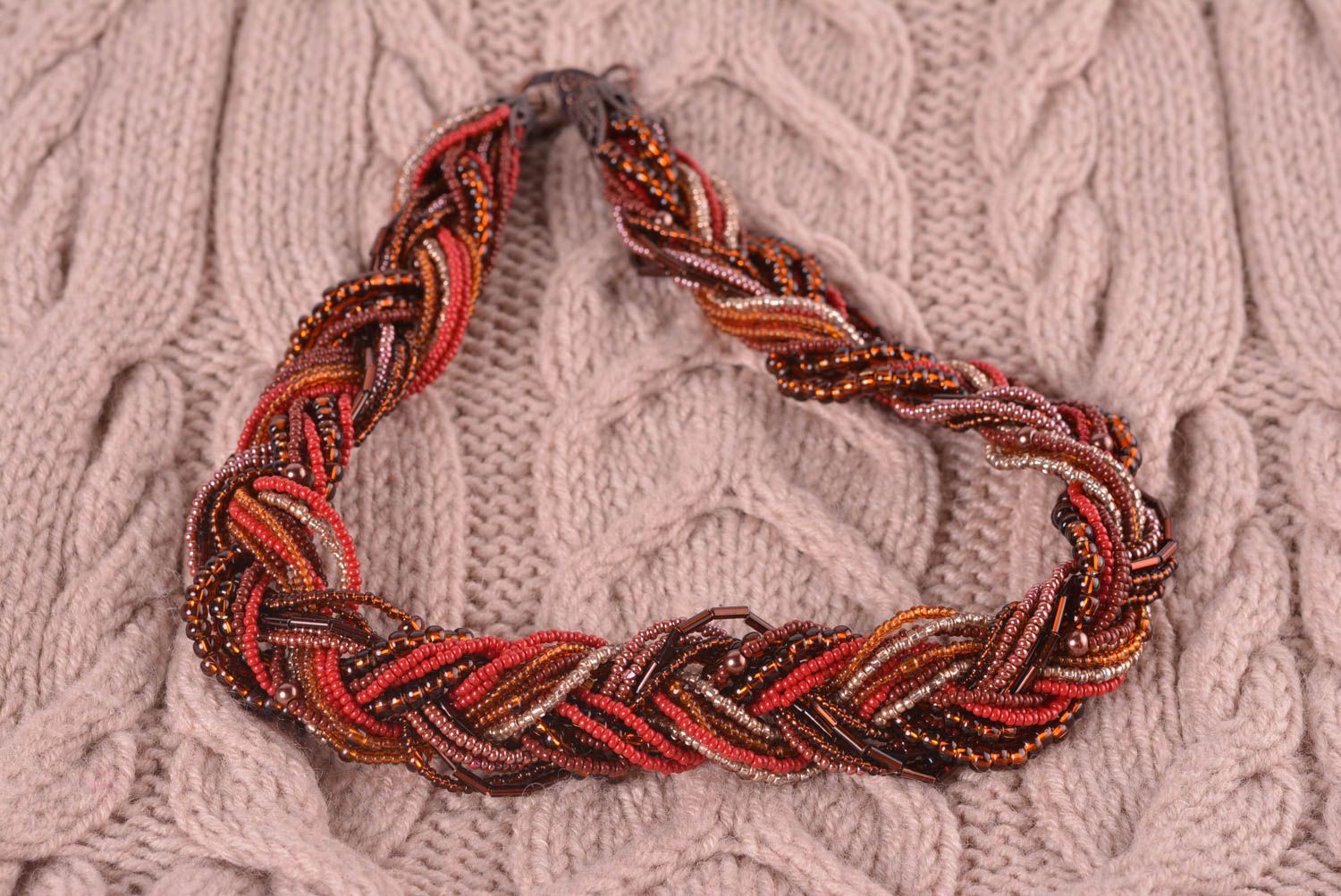 Колье из бисера украшение ручной работы стильное ожерелье из бисера в виде косы фото 2