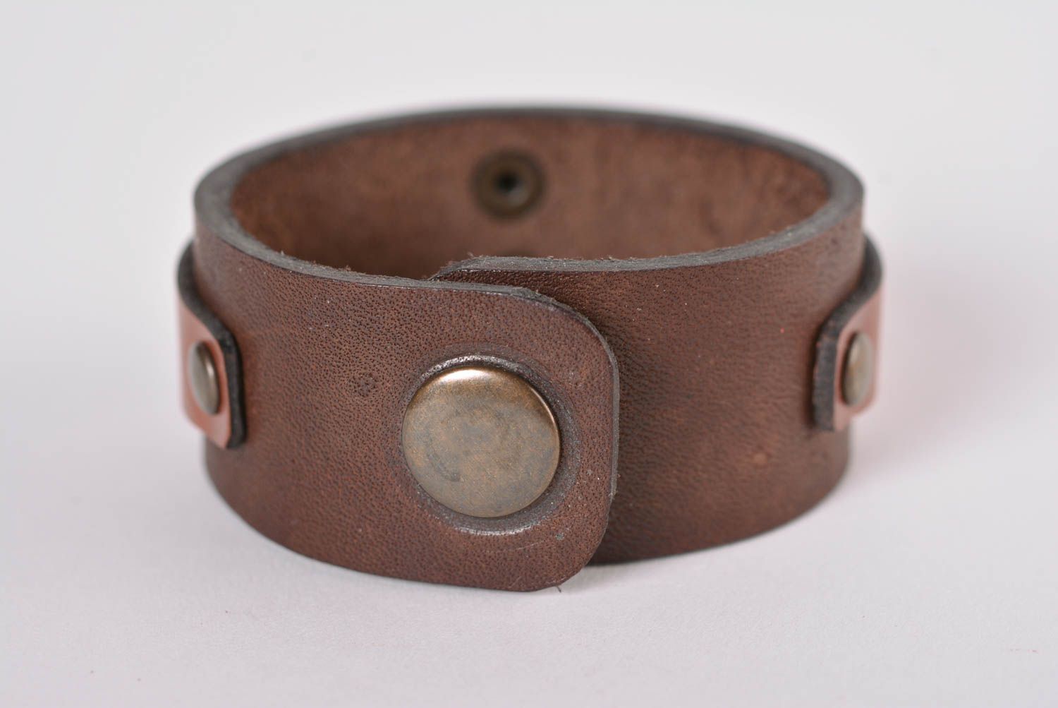 Bracelet cuir Bijou fait main de tons marron Accessoire design de créateur photo 3