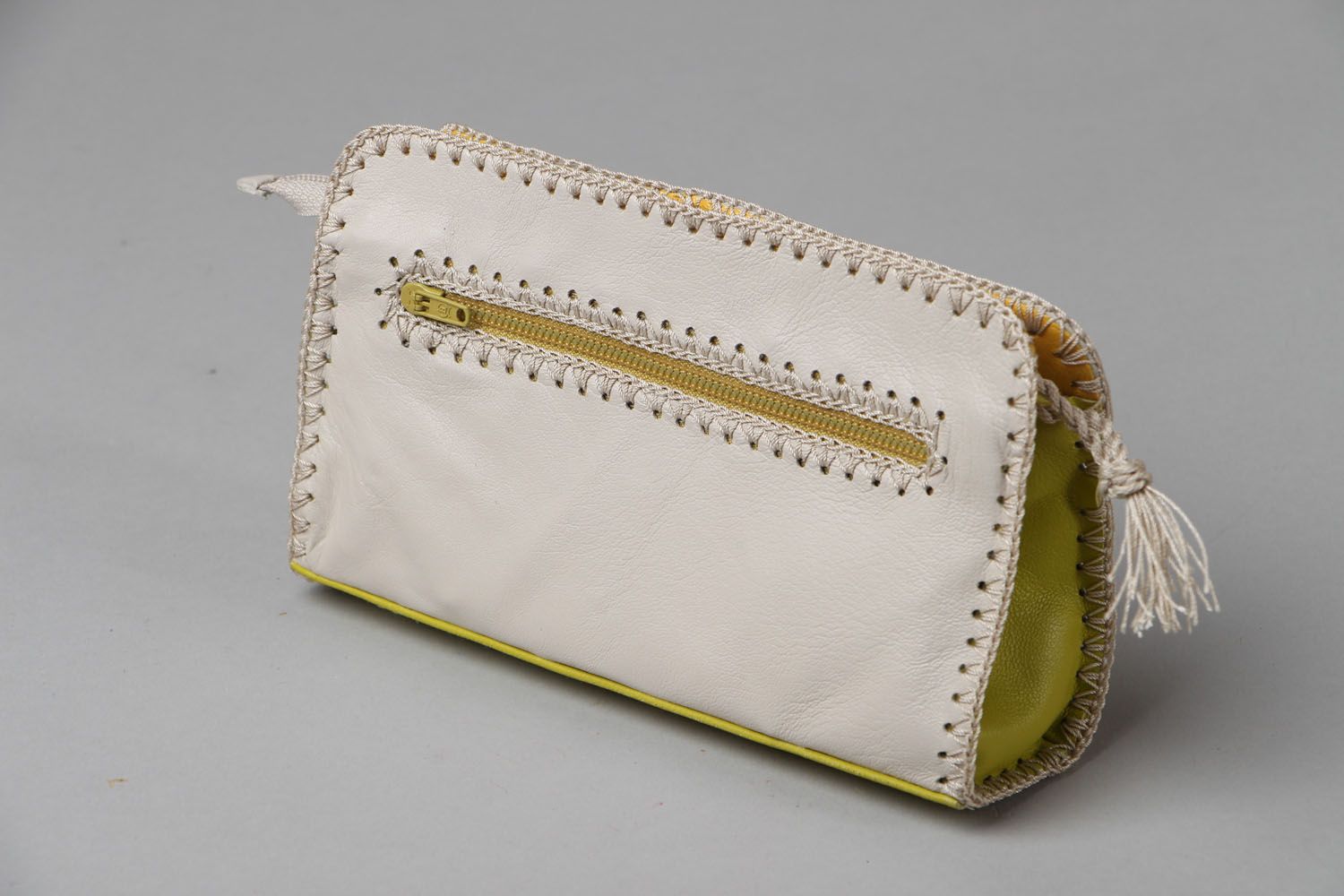 Yellow and white leather beauty bag photo 2