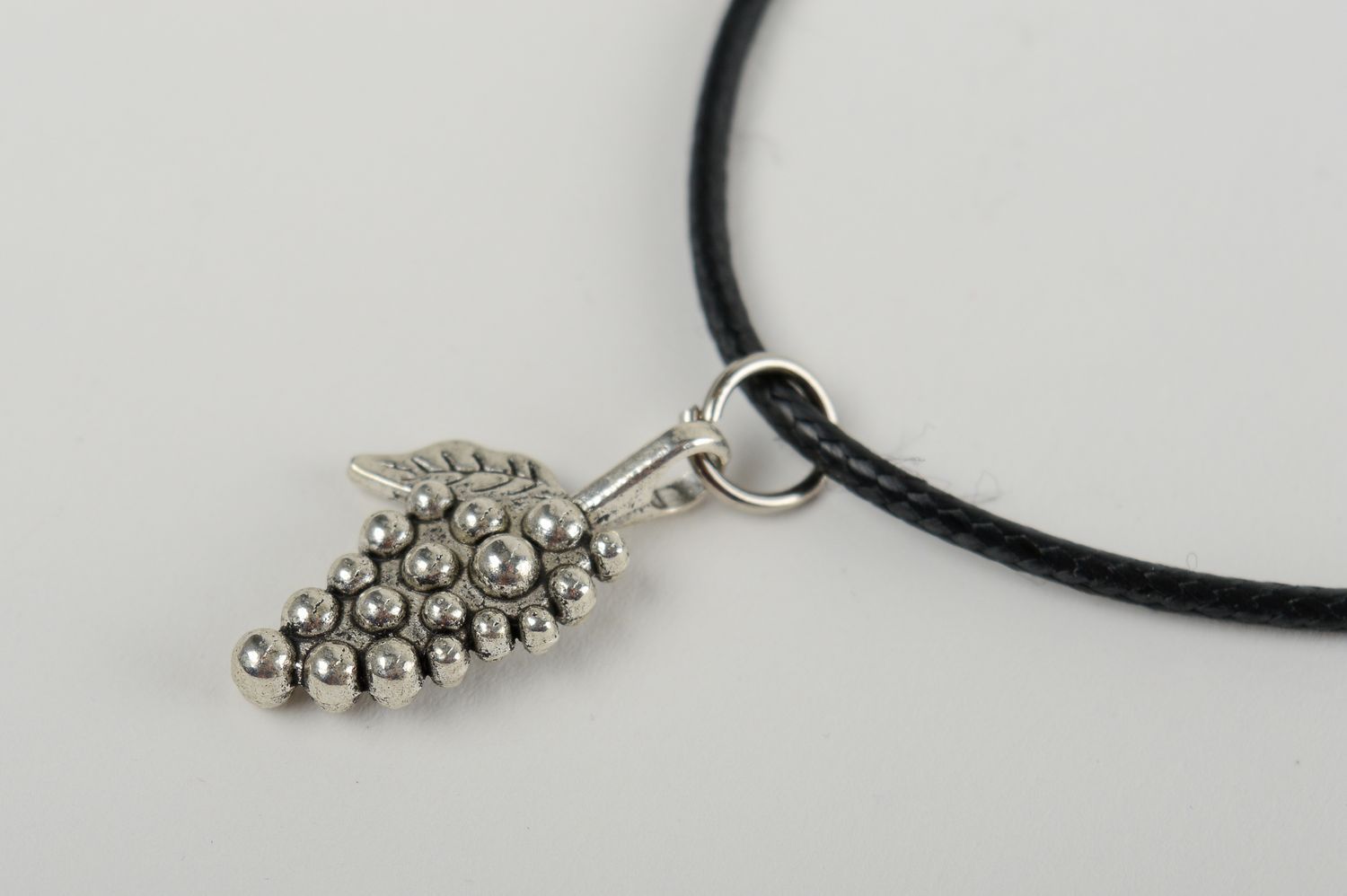Handmade metal pendant fashion grapes pendant women necklace gift for girls   photo 3