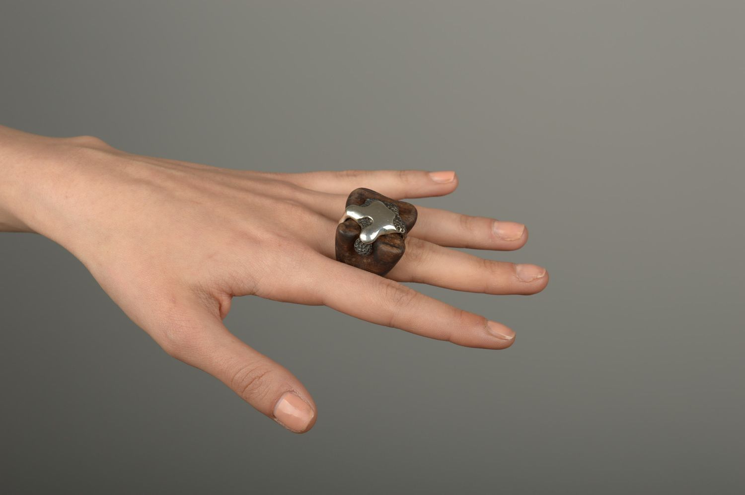 Handmade Schmuck Modeschmuck Ring Accessoire für Frauen Ring für Freundin Holz foto 5