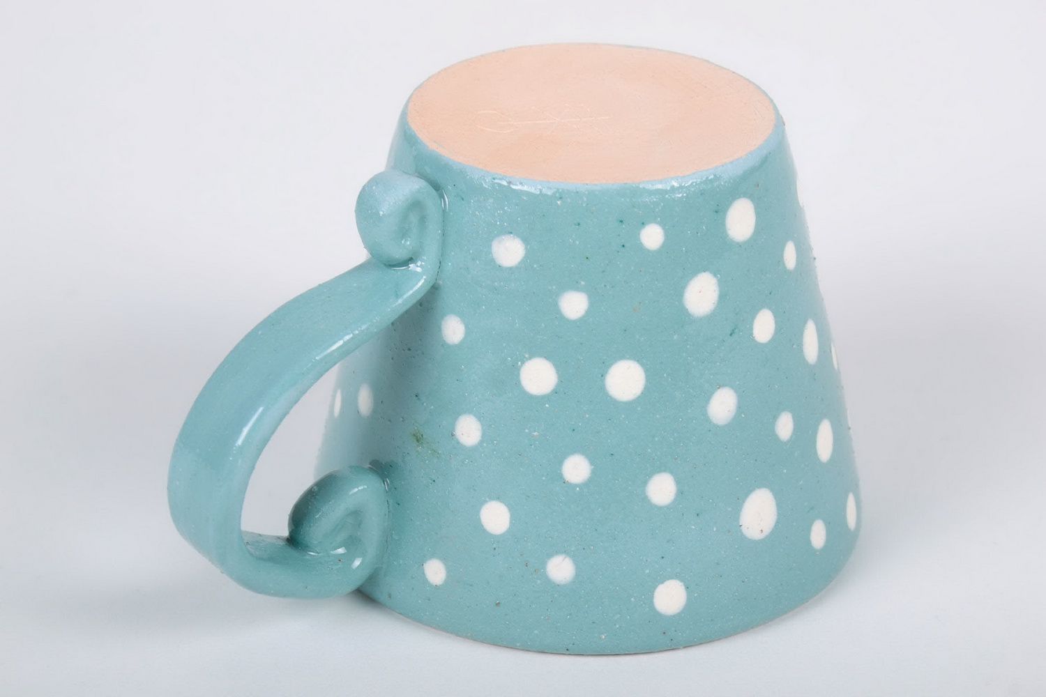 Clay glazed drinking cup in blue color and white dots with handle for a girl photo 2
