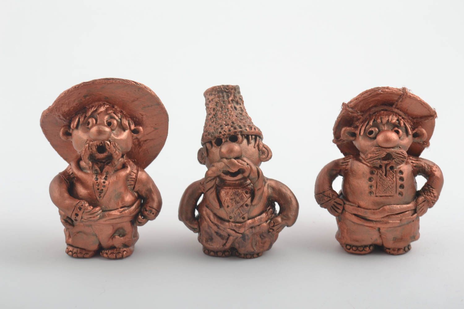 Statuine fatte a mano in ceramica set di tre figurine divertenti piccoli foto 2
