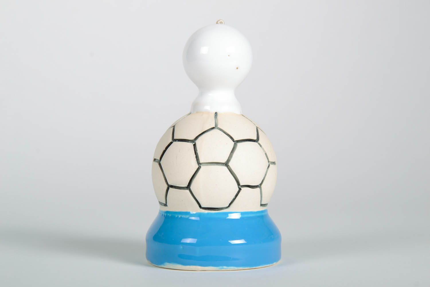 Sino de cerâmica em forma de uma bola de futebol foto 5