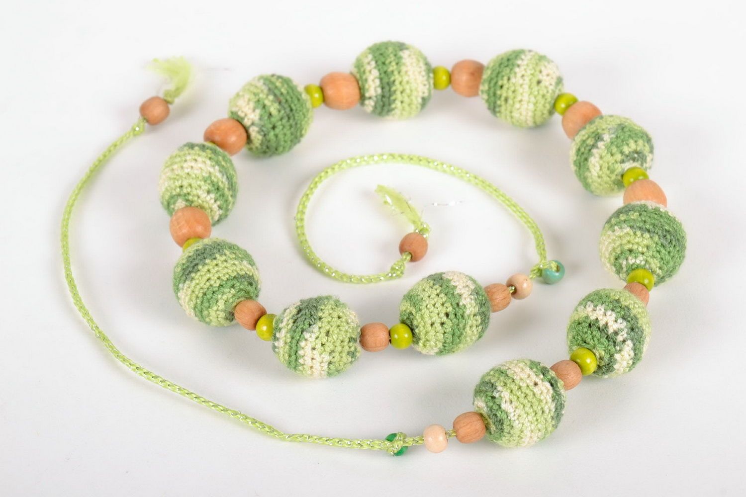 Crocheted necklace photo 4