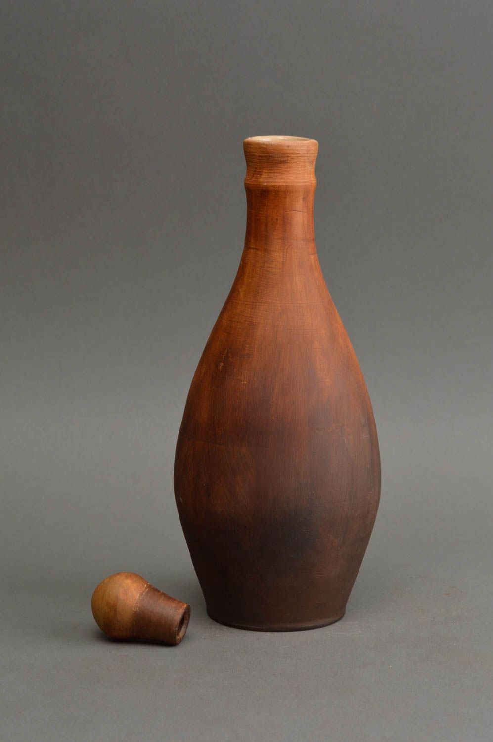 Braune öko reine handgemachte Flasche aus Keramik mit Korken für Alkohol 500 ml foto 3