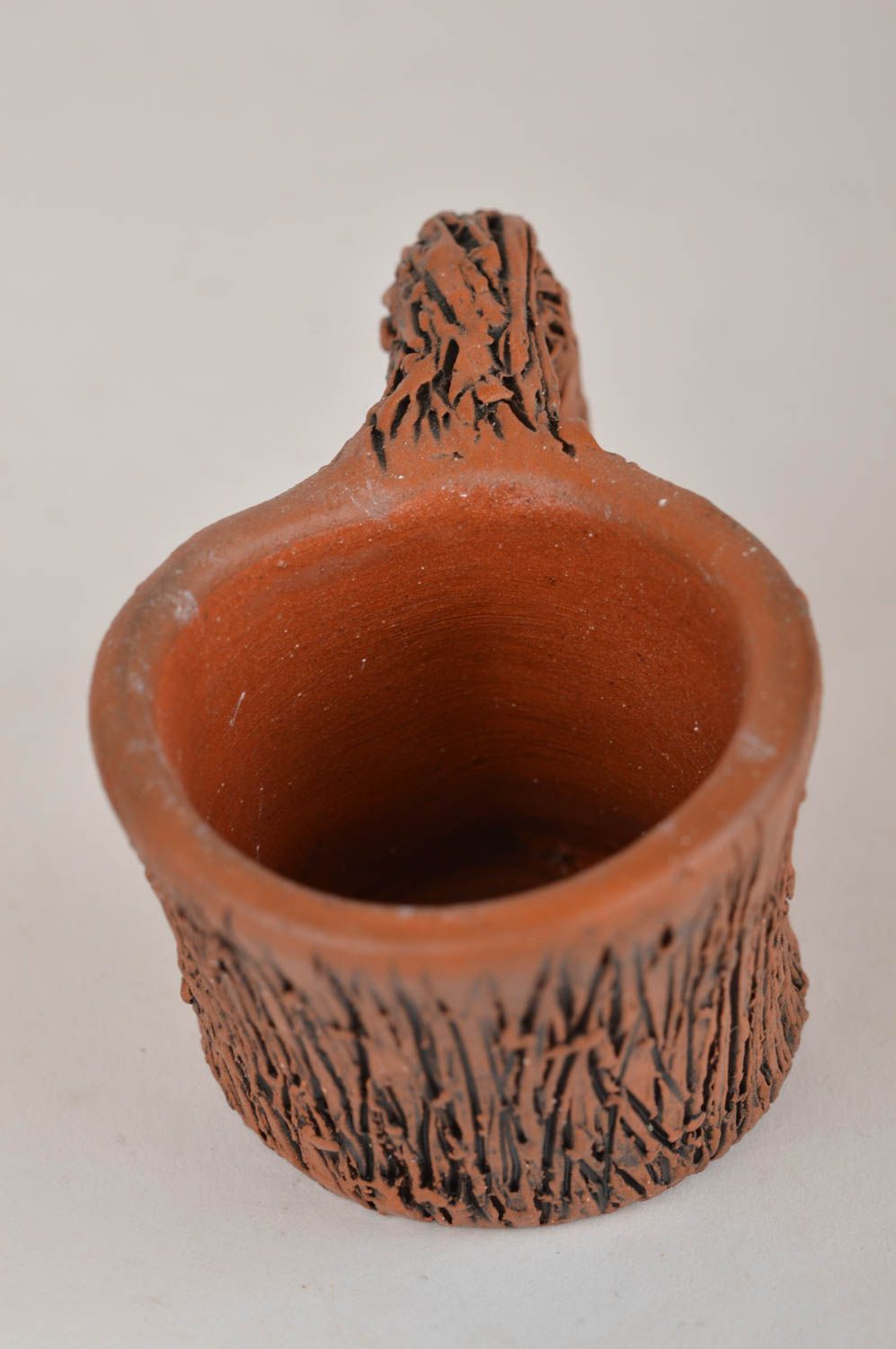 Tasse en céramique brun clair 5 cl fait main original avec imitation bois  photo 5
