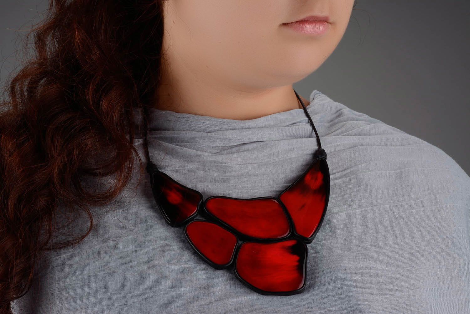 Red Necklace Made of Cow Horn photo 4